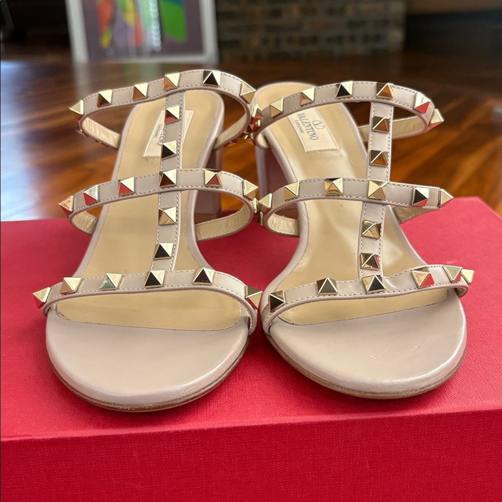 Valentino Garavani Rockstud Cage sandals, NEW - Picture 13 of 15